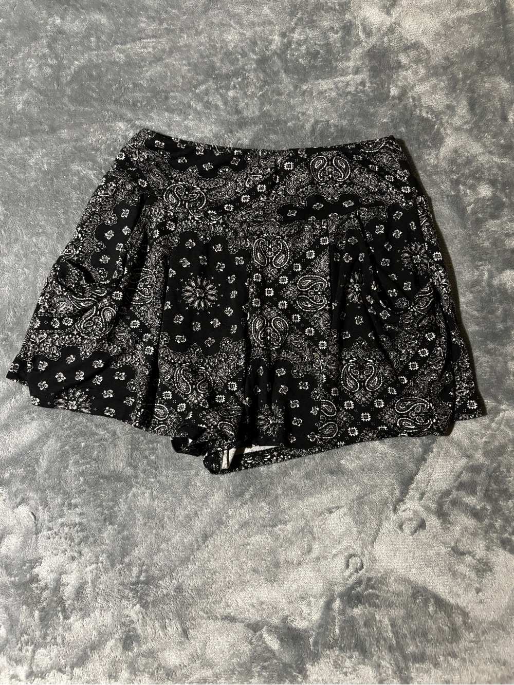 eye candy Black Paisley Skort Shorts